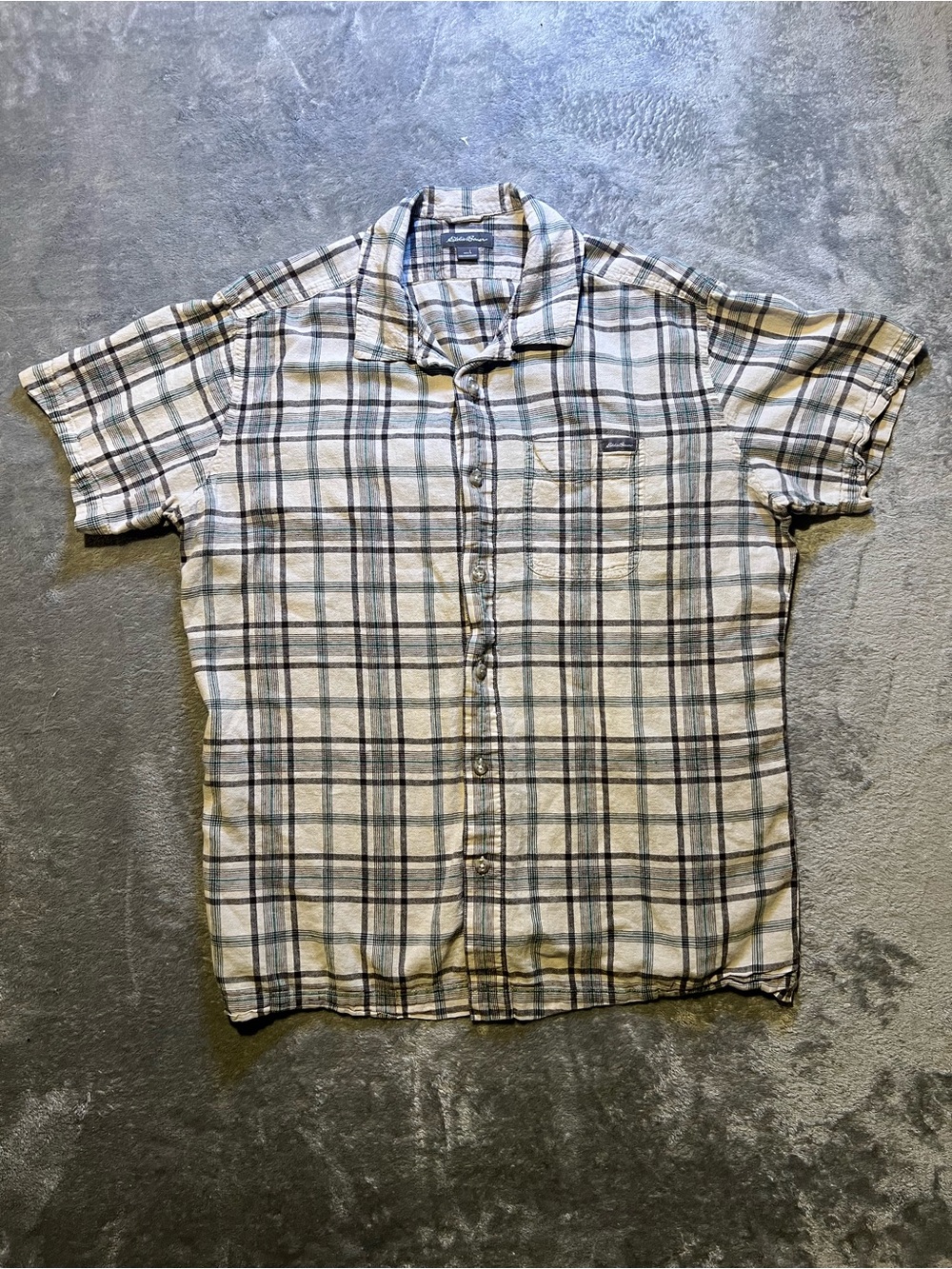 Eddie Bauer Casual Men's Short-Sleeve Plaid Button-Up Shirt - Beige/Green